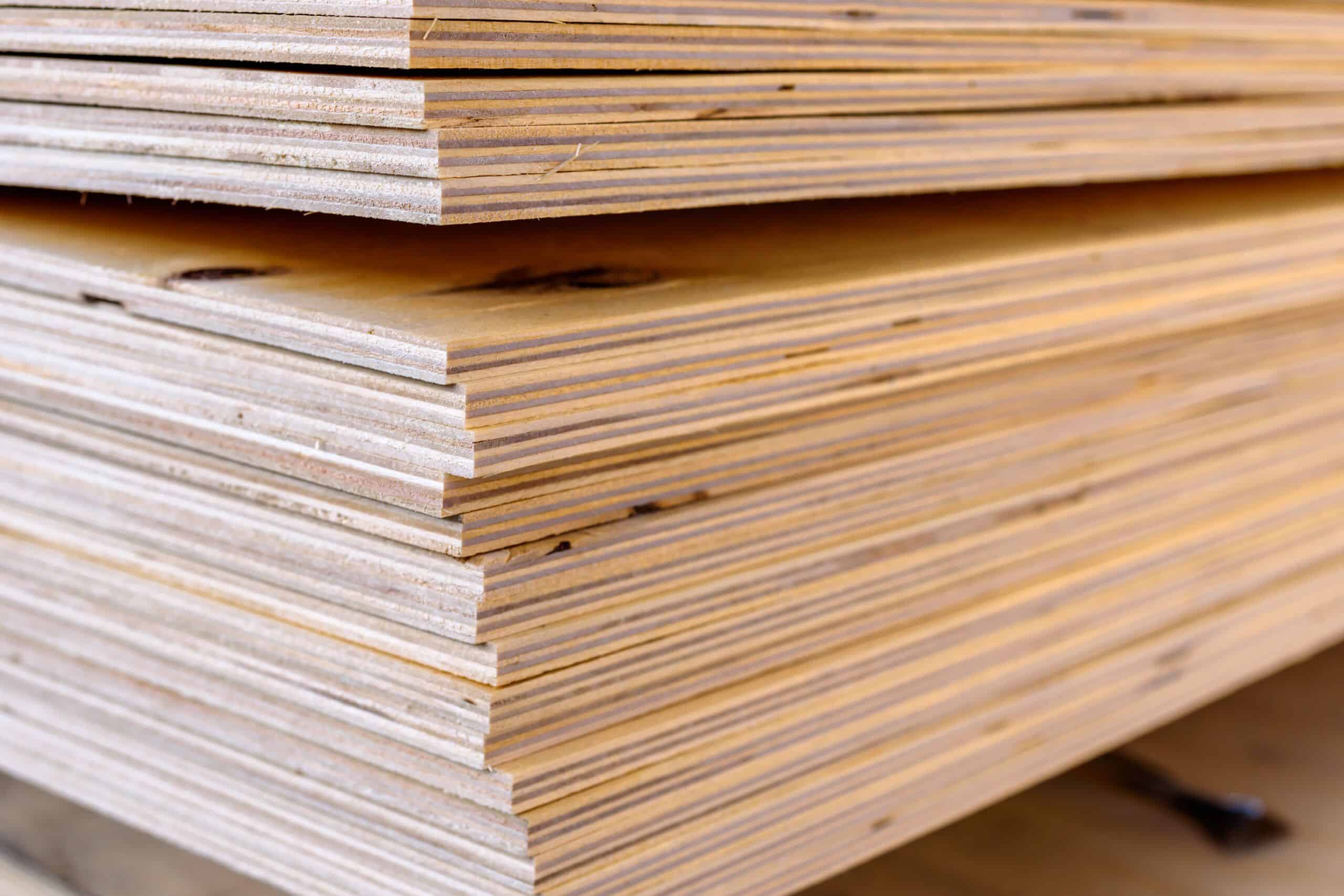 Plywood là gì? Ứng dụng trong nội thất